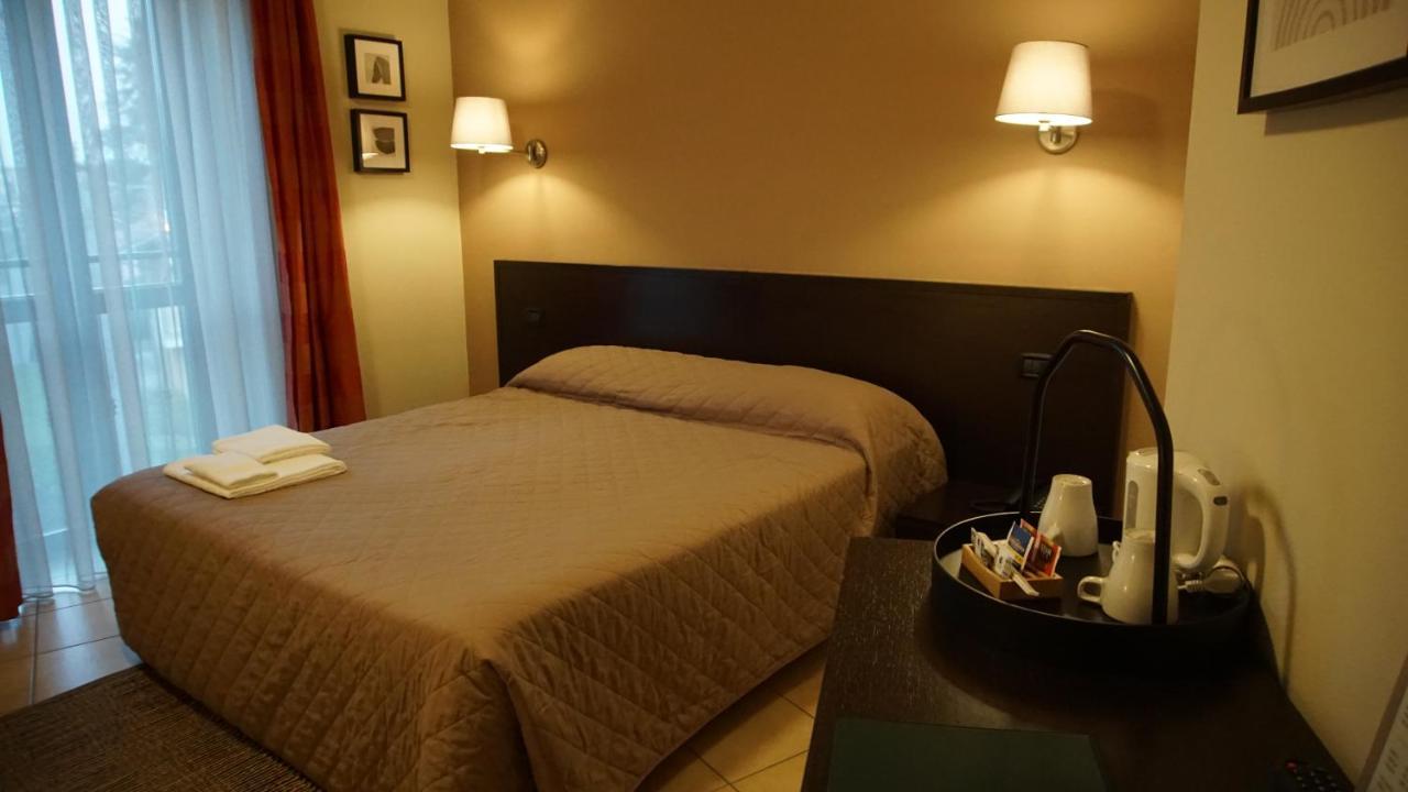 Hotel Del Corso Borgomanero Zewnętrze zdjęcie